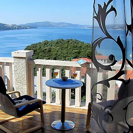 In With Seaview, Terrace, Air Condition, Wifi * Trogir