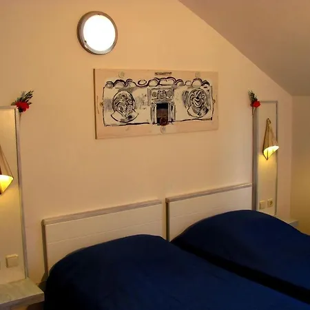 Apartment In With Seaview, Terrace, Air Condition, Wifi Trogir